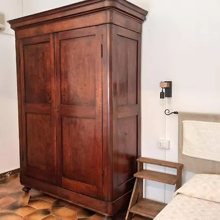 La Terrazza Sul Melograno - *