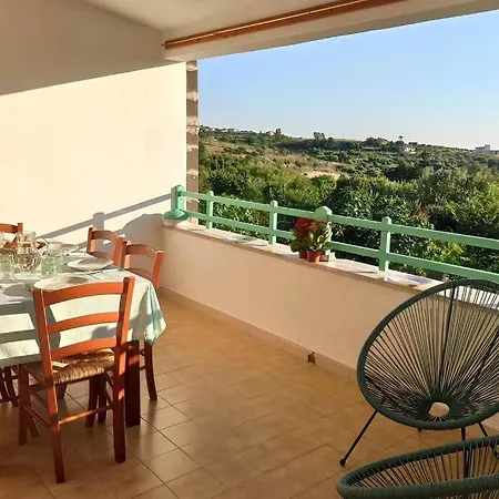 Hébergement de vacances La Terrazza Sul Melograno -
